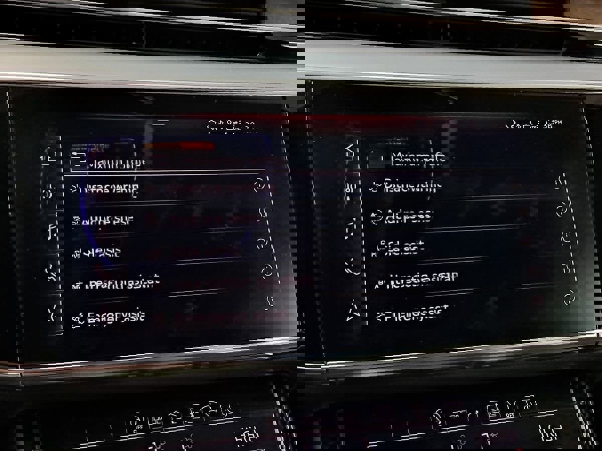 Used 2021 Audi A8 L 4.0T w/ Executive Plus Package image 40