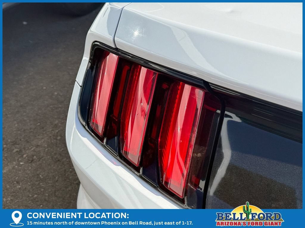 Used 2016 Ford Mustang Convertible RWD image 10
