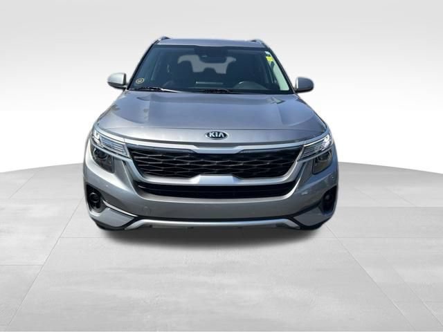 Certified 2021 Kia Seltos EX AWD/4WD image 3