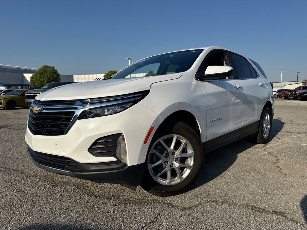 Used 2024 Chevrolet Equinox LT AWD/4WD image 1