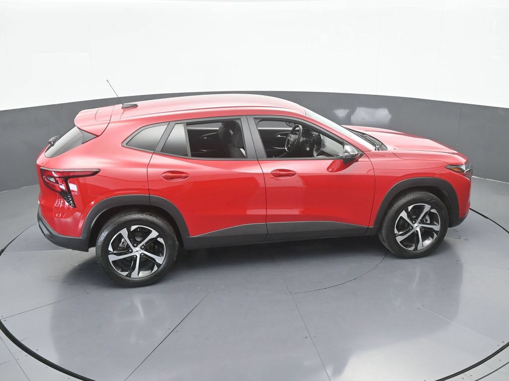 Used 2026 Chevrolet Trax RS FWD image 46