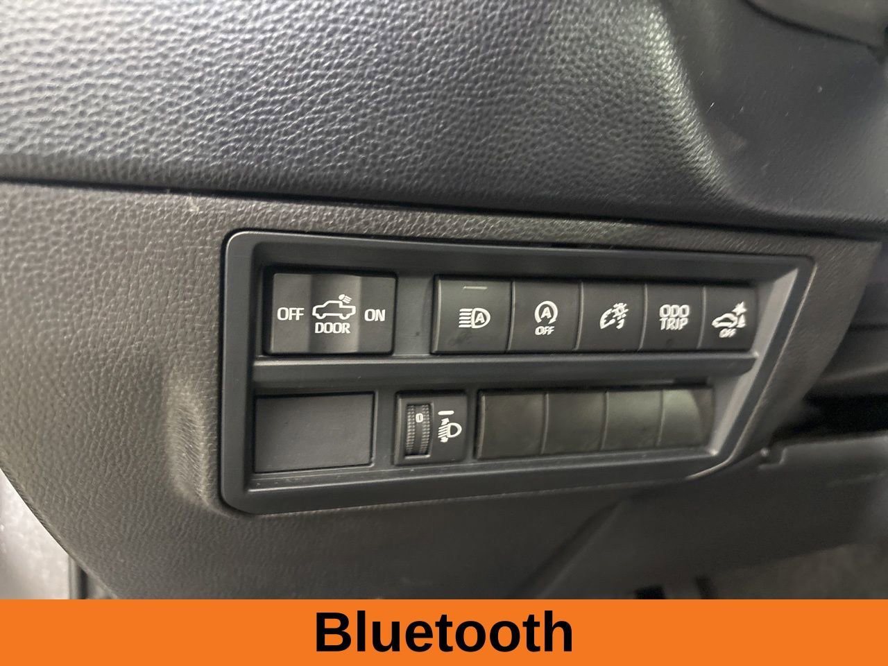 Used 2024 Toyota Tundra SR5 w/ SR5 Convenience Package AWD/4WD image 9