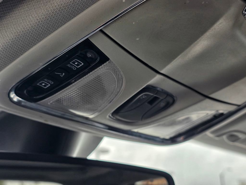 Certified 2021 Jeep Cherokee Limited w/ Elite Package image 39