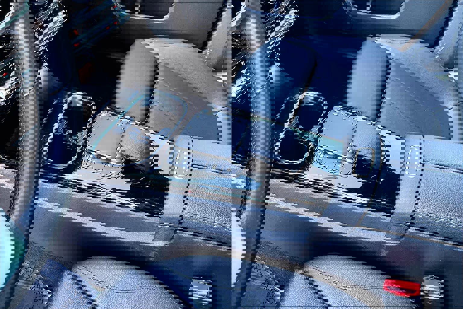 Used 2022 Mercedes-Benz CLA 250 image 16