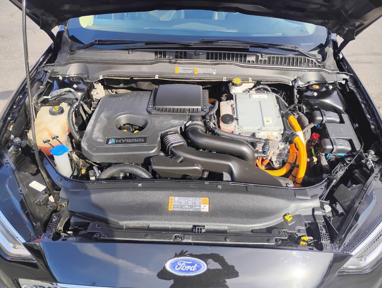 Used 2020 Ford Fusion Titanium image 11