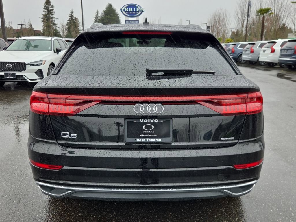 Used 2022 Audi Q8 Premium Plus image 12