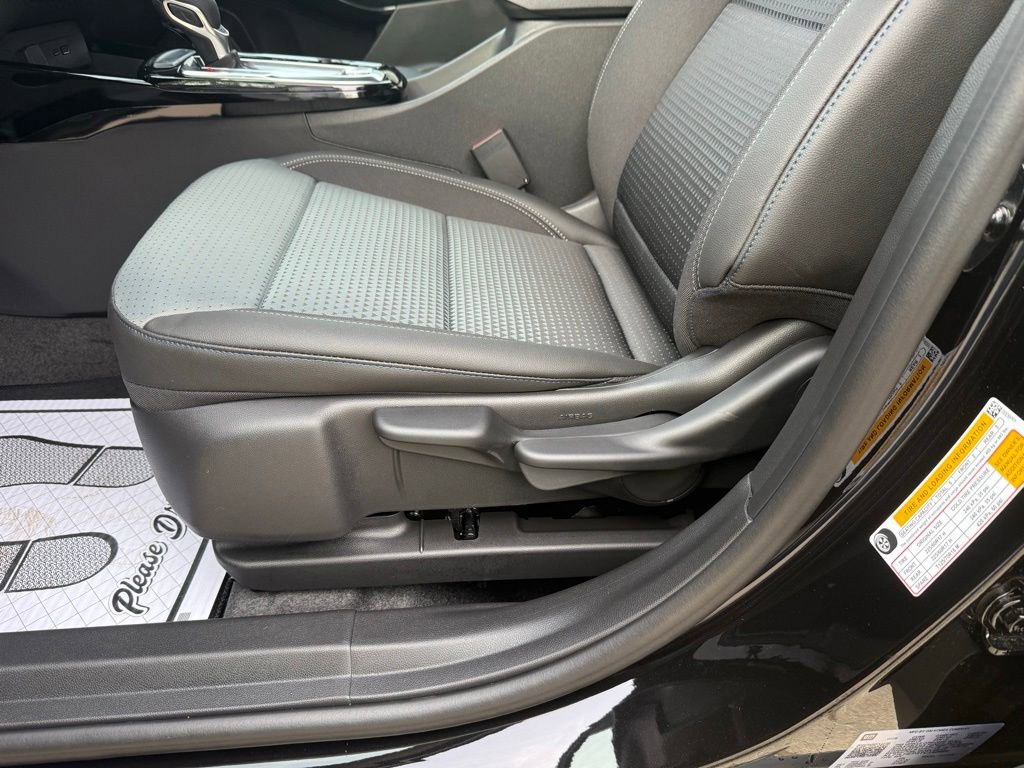 New 2026 Chevrolet Trax LT w/ Driver Confidence Package FWD image 26