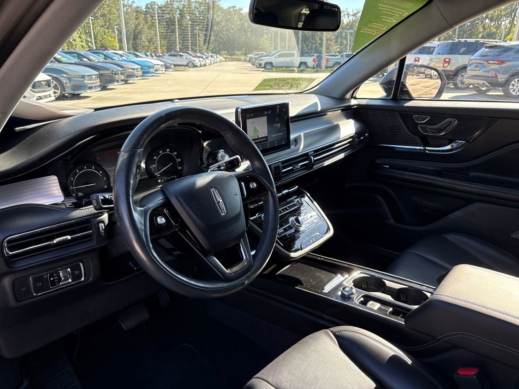 Used 2021 Lincoln Corsair AWD w/ Premium Package image 6