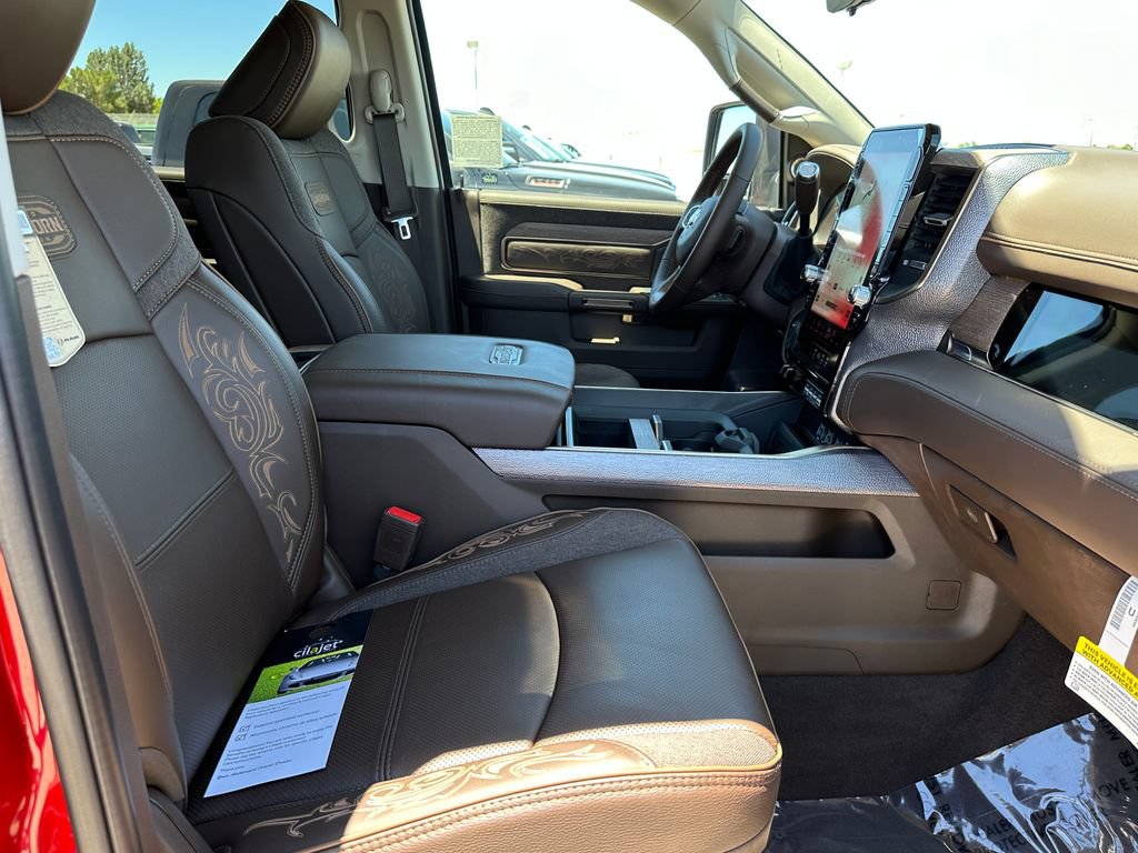 New 2026 RAM 2500 Limited AWD/4WD image 14