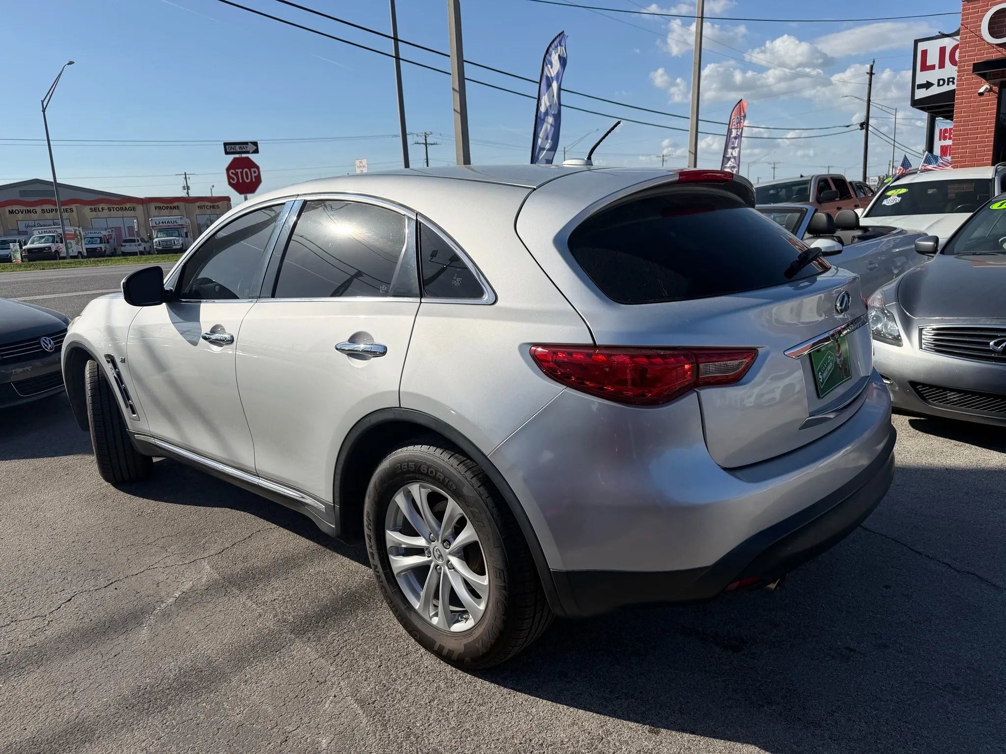 Used 2016 INFINITI QX70 3.7 image 6