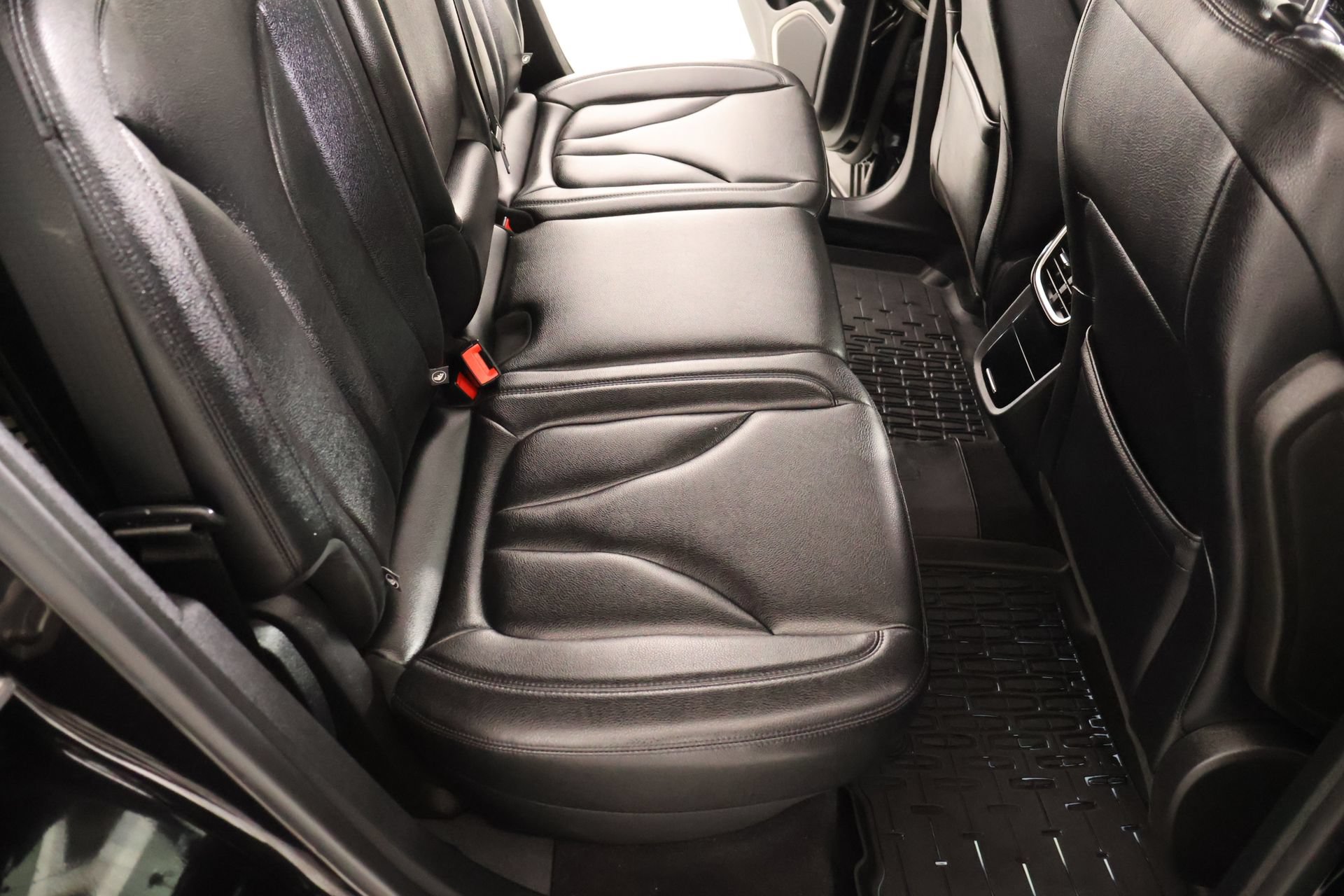 Used 2023 Lincoln Nautilus AWD w/ Premium Package image 14