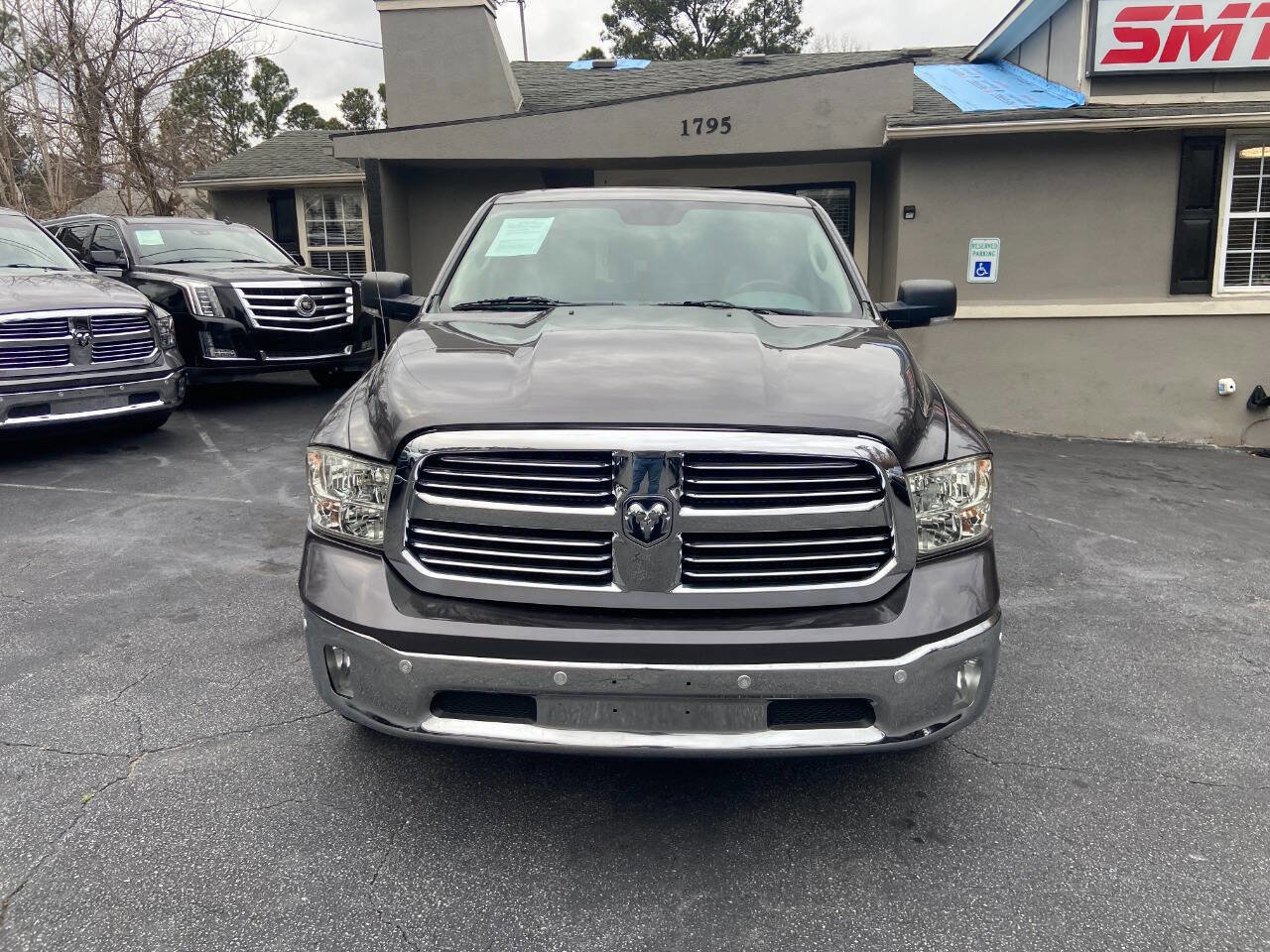 Used 2015 RAM 1500 Big Horn RWD image 3