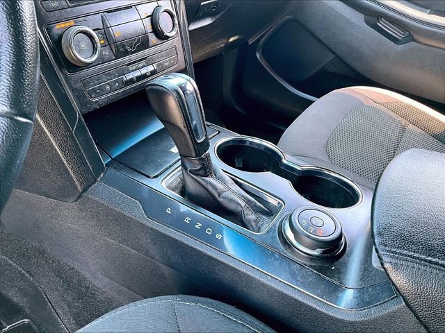 Used 2017 Ford Explorer XLT AWD/4WD image 21