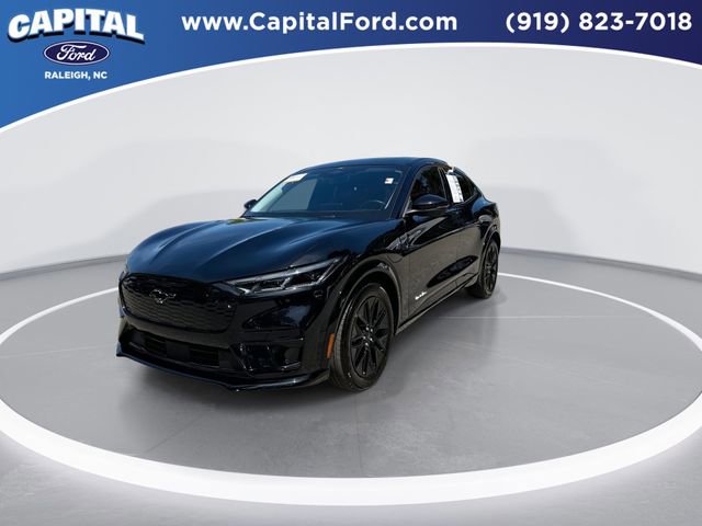 Certified 2025 Ford Mustang Mach-E Premium w/ Sport Appearance Package AWD/4WD image 4