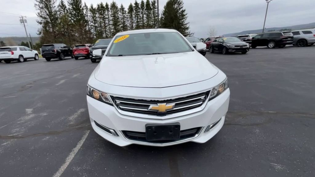 Used 2016 Chevrolet Impala LT w/ Convenience Package FWD image 3