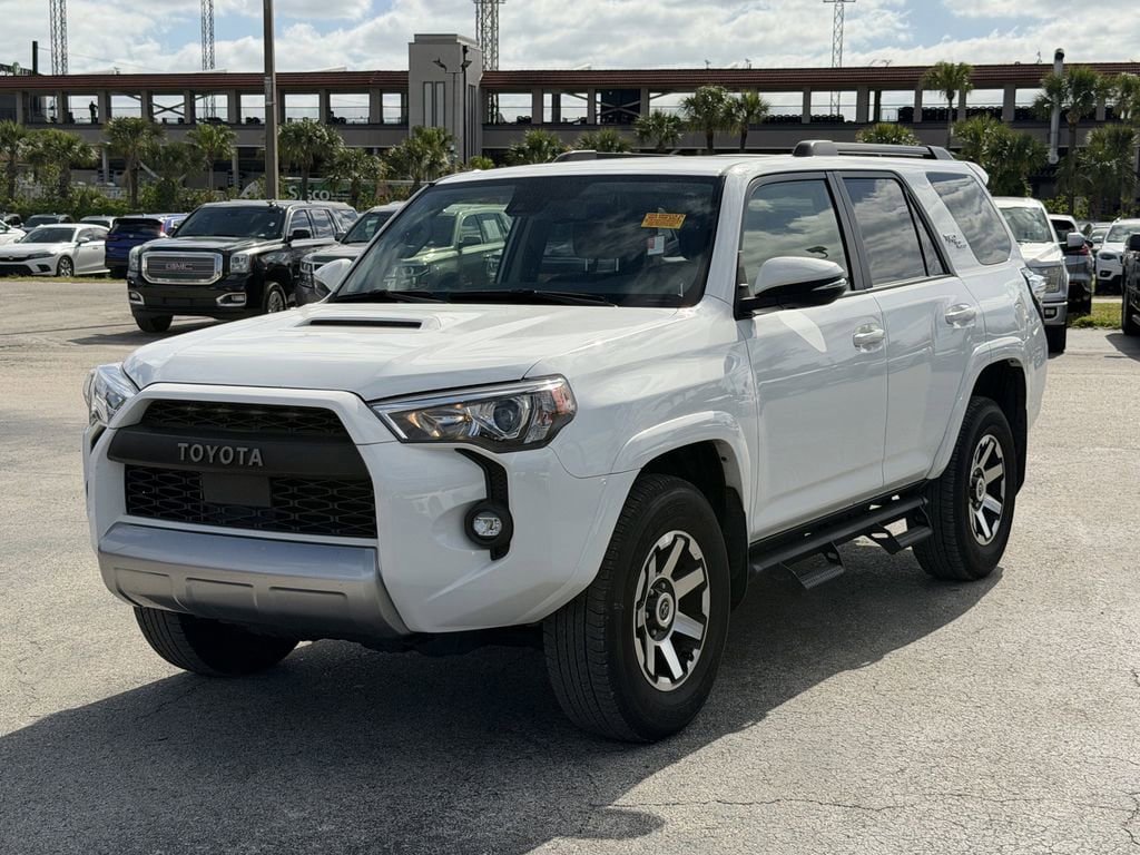 Used 2024 Toyota 4Runner TRD Off-Road Premium w/ Moonroof Package AWD/4WD image 9