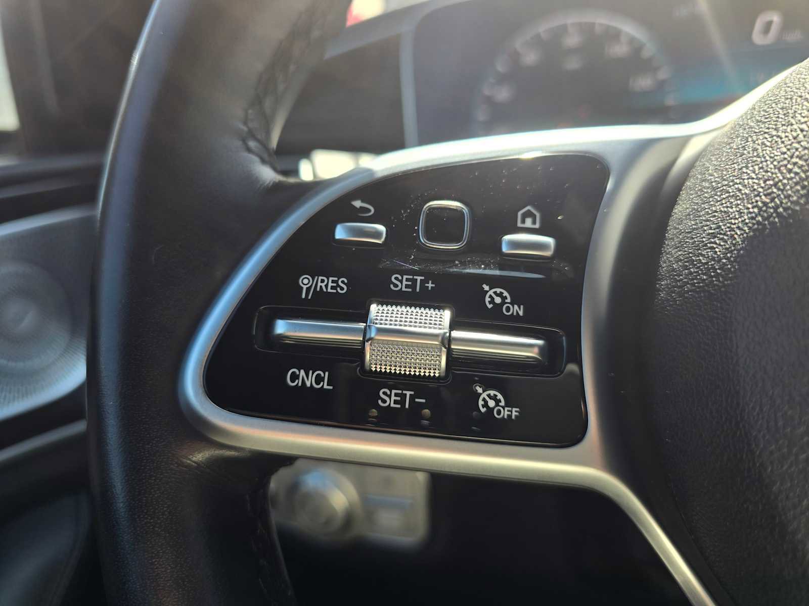Certified 2020 Mercedes-Benz GLE 350 4MATIC image 35