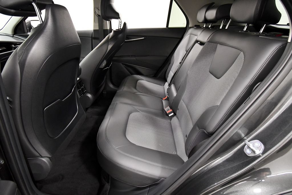 Certified 2025 Kia Niro EX FWD image 15