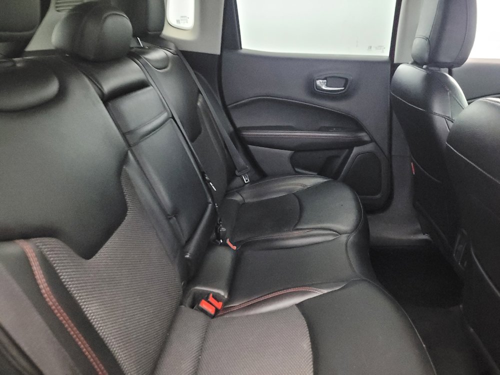 Used 2019 Jeep Compass Trailhawk w/ Cold Weather Group image 19