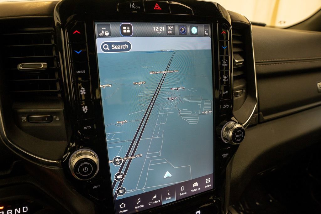 Used 2025 RAM 1500 Laramie image 13