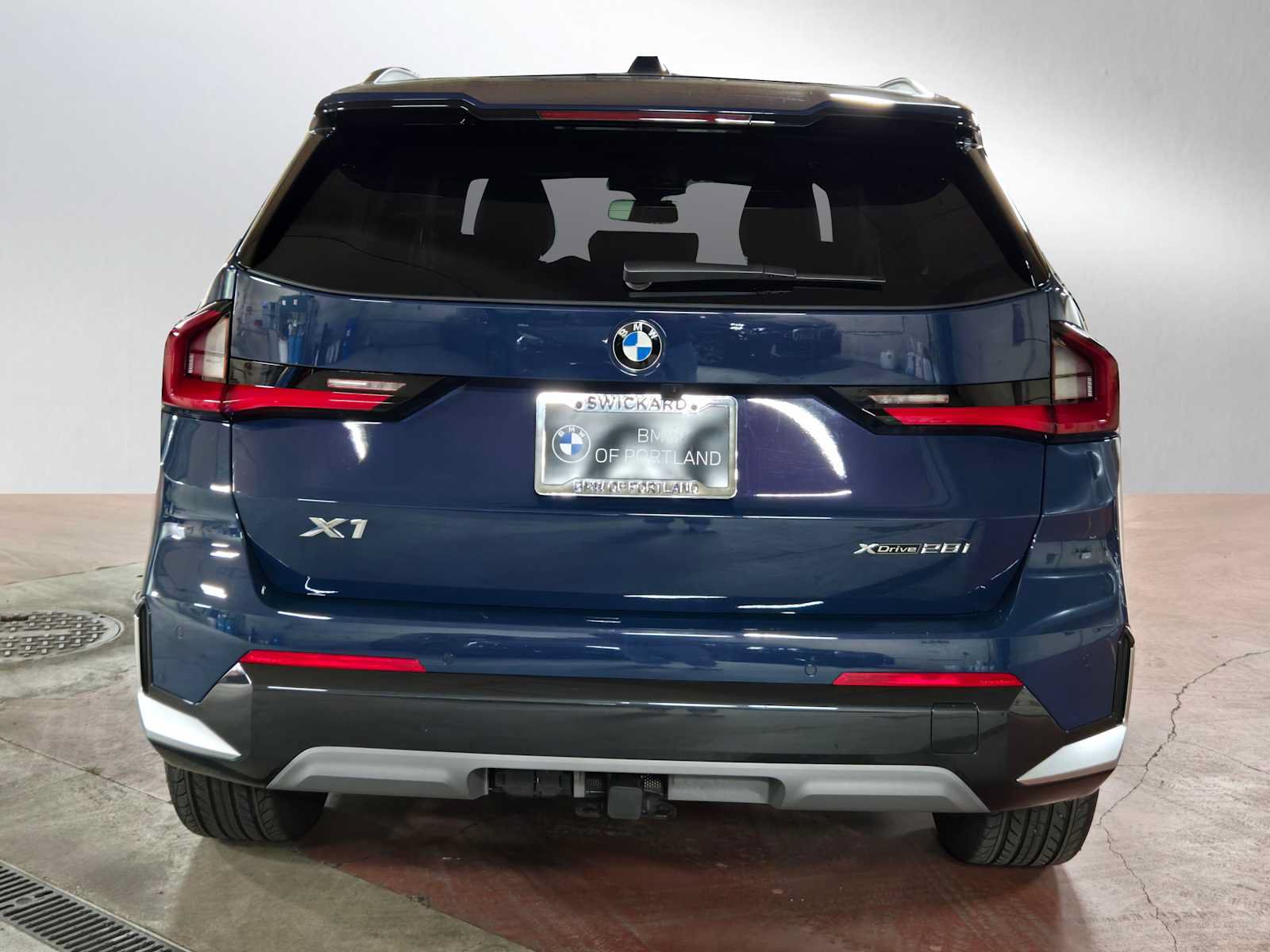 Used 2026 BMW X1 xDrive28i w/ Technology Package AWD/4WD image 4