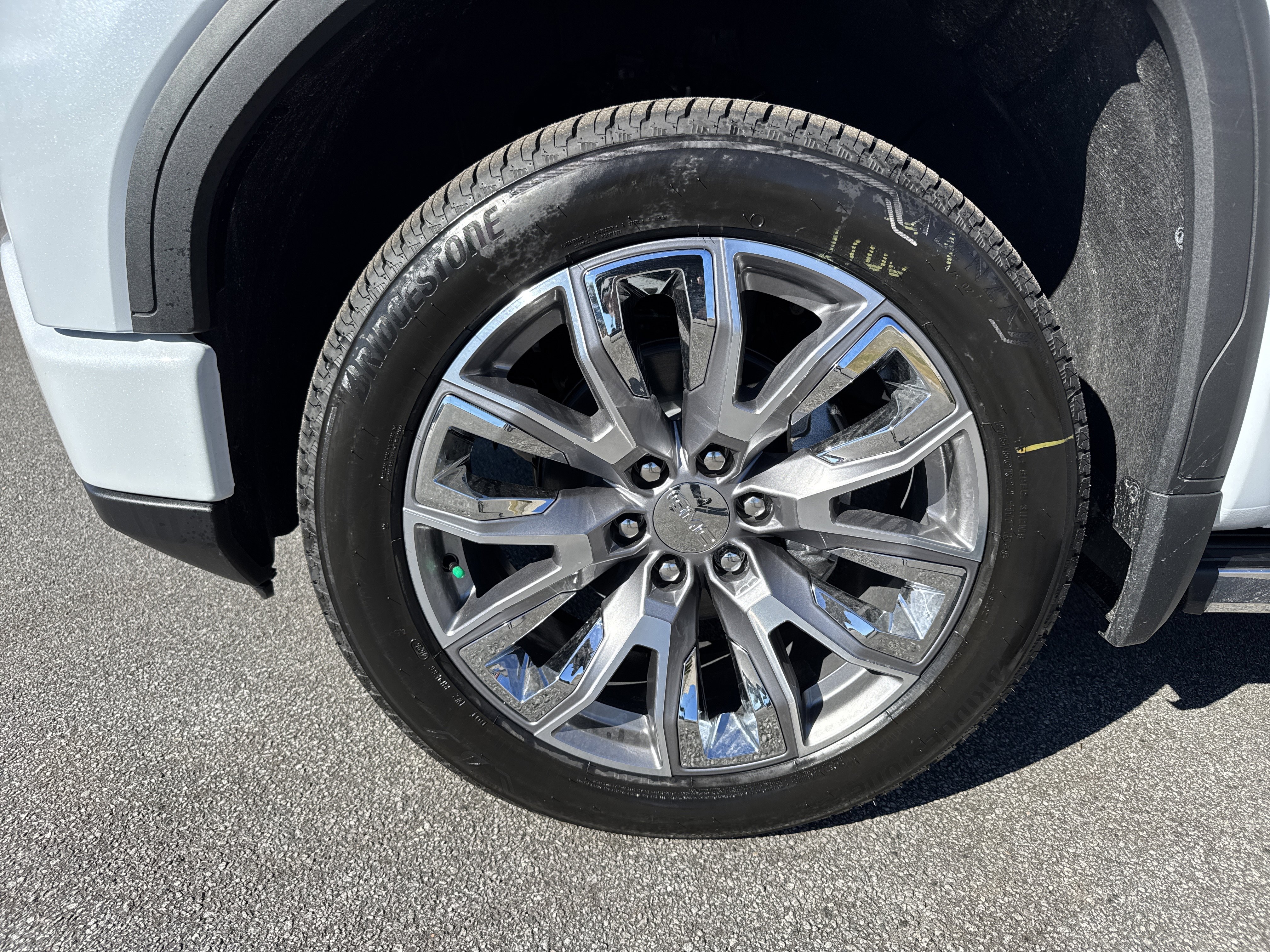 New 2026 GMC Sierra 1500 Denali image 13