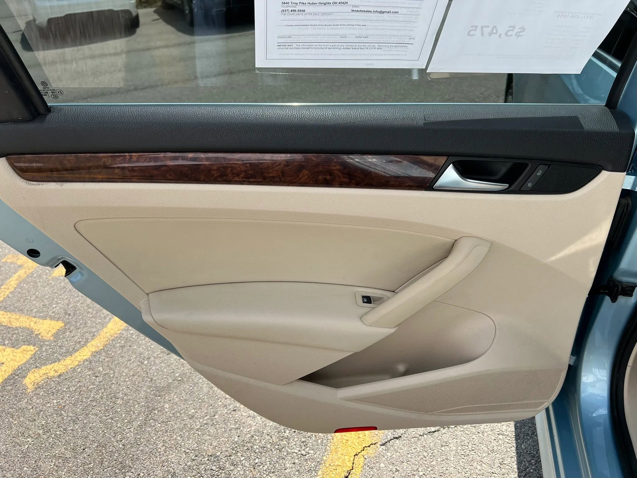 Used 2012 Volkswagen Passat TDI SEL Premium FWD image 25