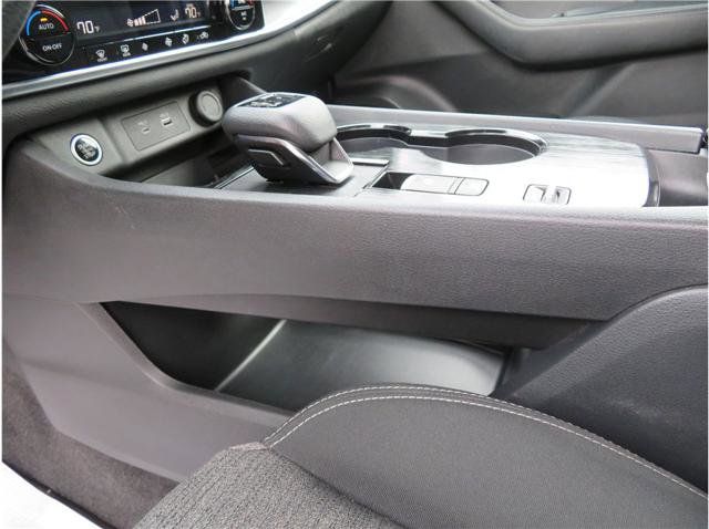 Used 2023 Nissan Rogue SV FWD image 8