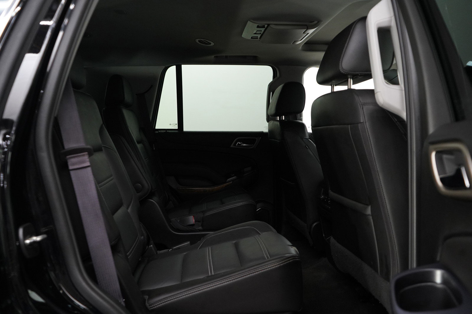 Used 2017 GMC Yukon Denali w/ Open Road Package image 10