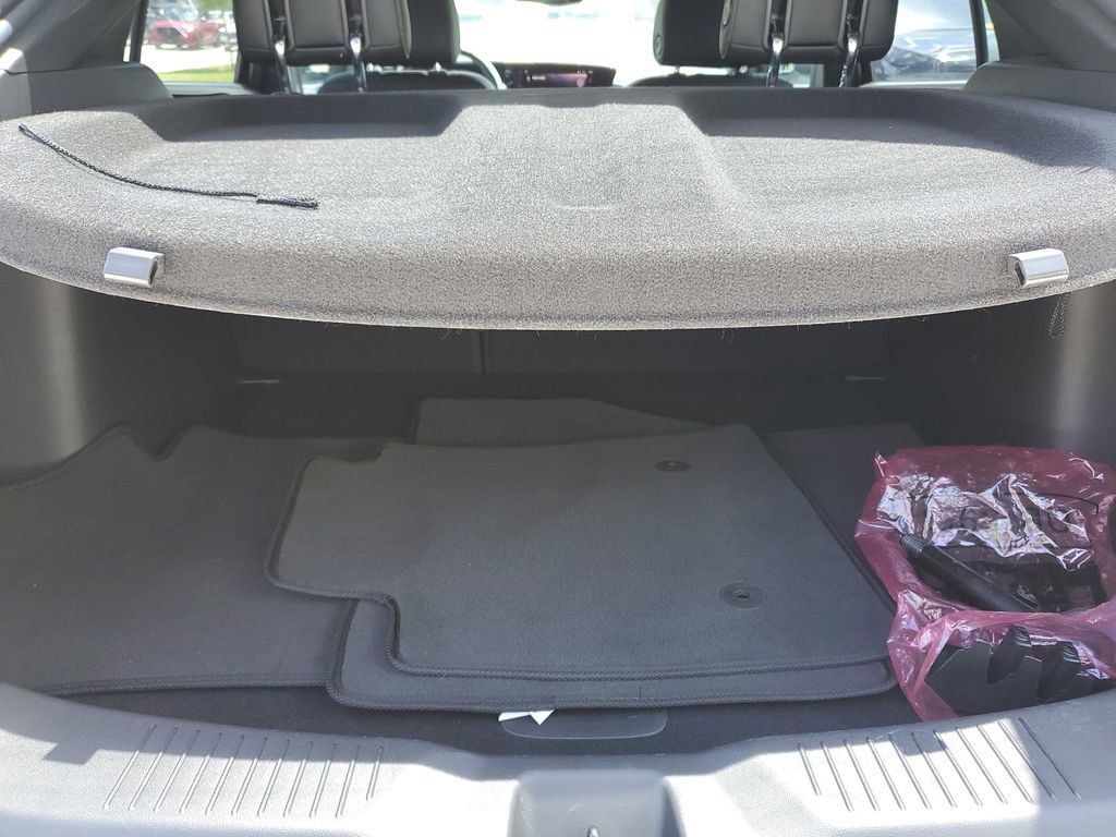 Used 2025 Buick Envista Preferred w/ Convenience I Package FWD image 6