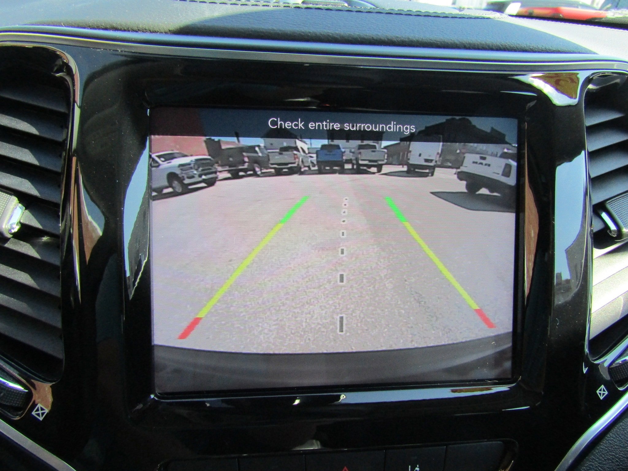 Used 2021 Jeep Cherokee Limited w/ Trailer Tow Group image 27