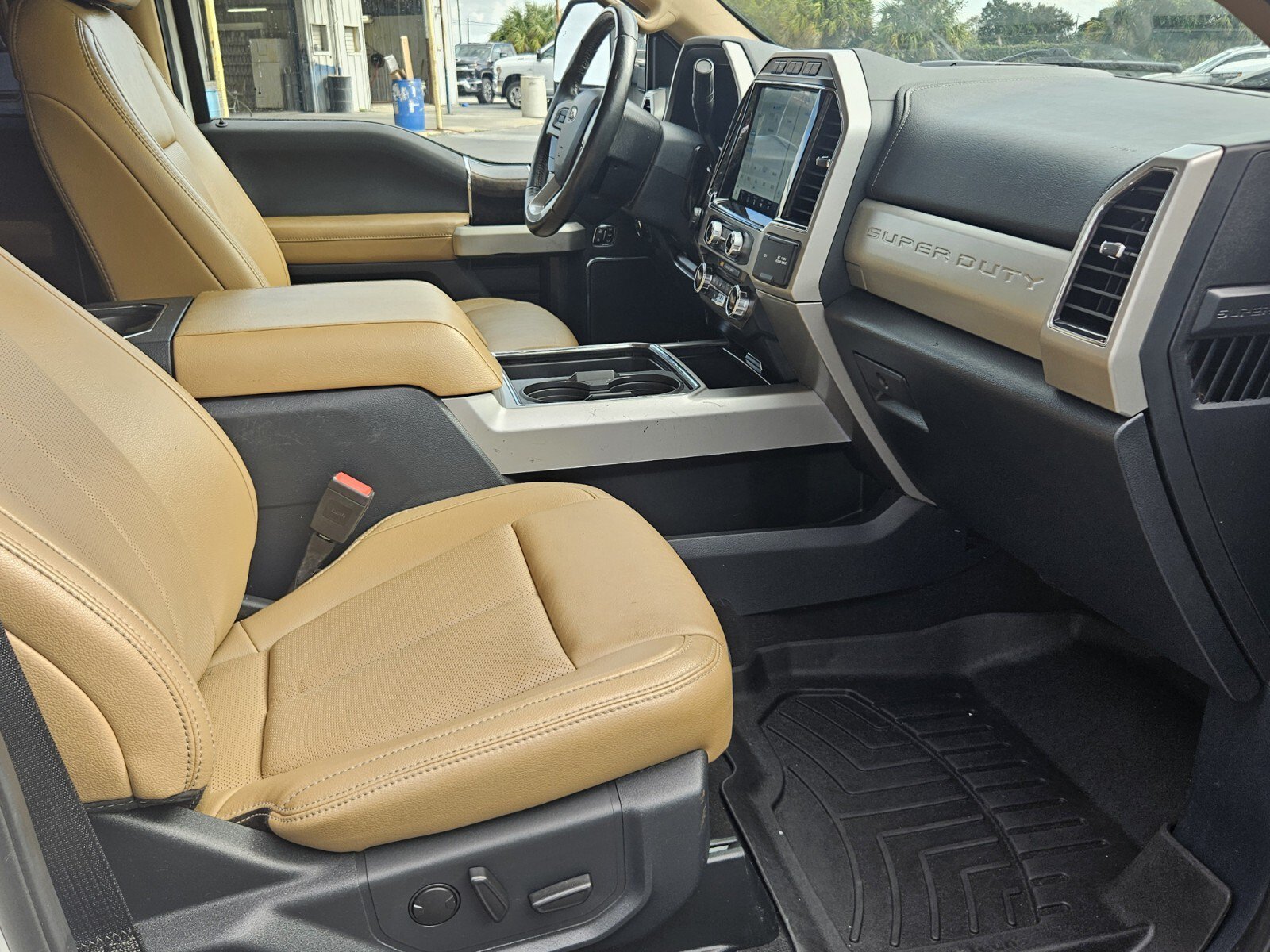 Used 2022 Ford F250 Lariat w/ Lariat Ultimate Package AWD/4WD image 12