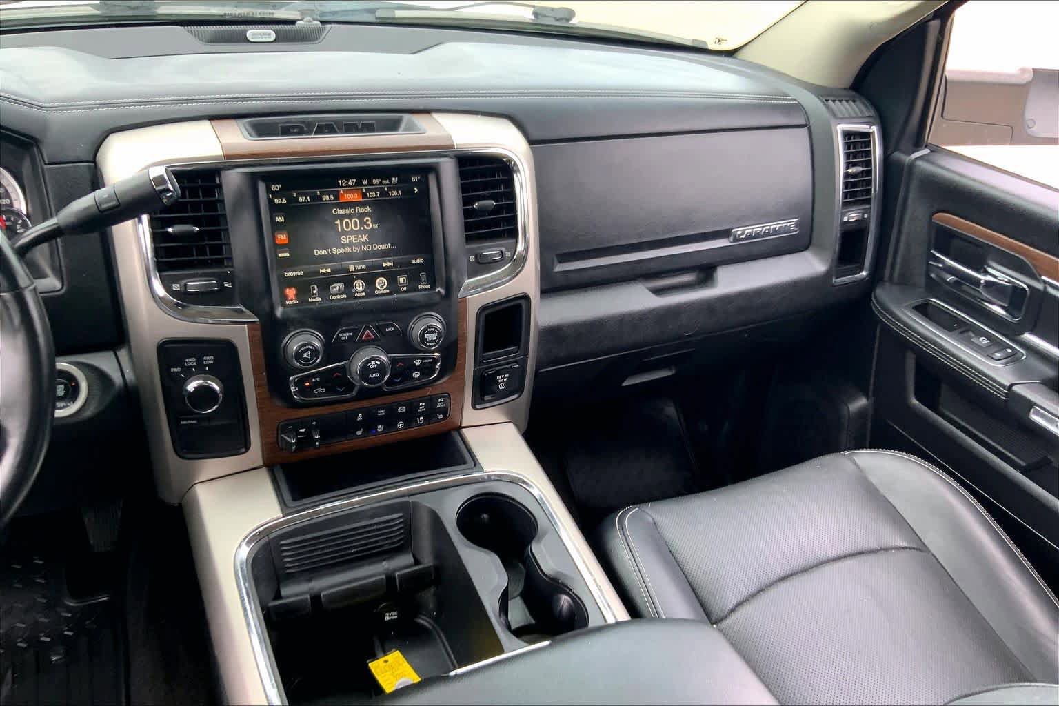 Used 2017 RAM 2500 Laramie w/ Sport Appearance Group AWD/4WD image 7