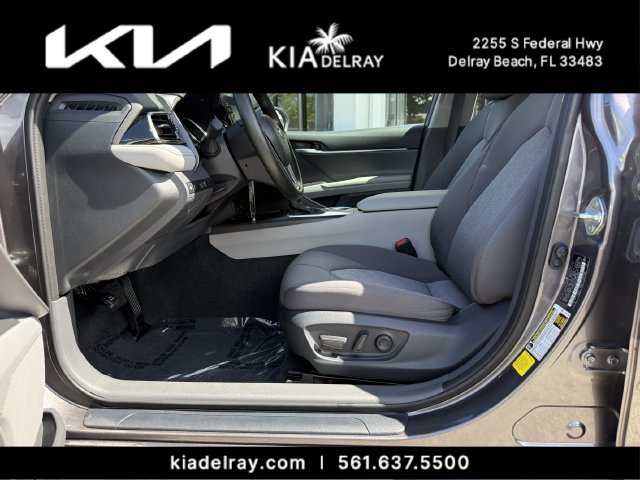 Used 2024 Toyota Camry LE FWD image 17