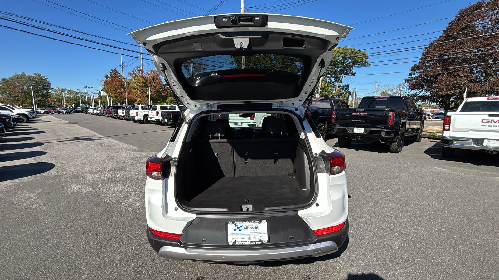 Certified 2023 Chevrolet TrailBlazer LT w/ Convenience Package image 31