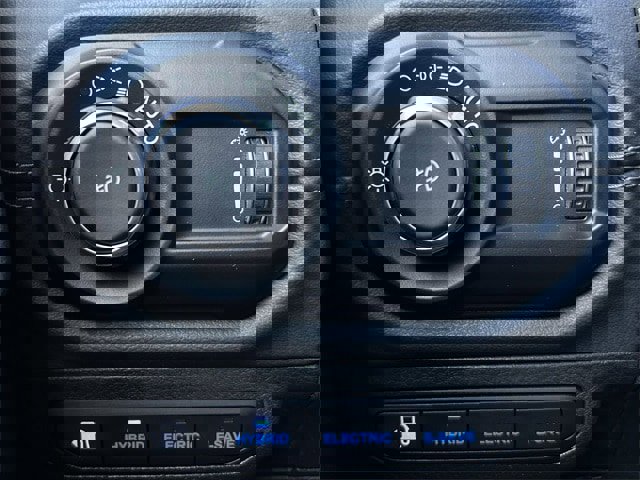 Used 2024 Jeep Wrangler High Altitude image 27