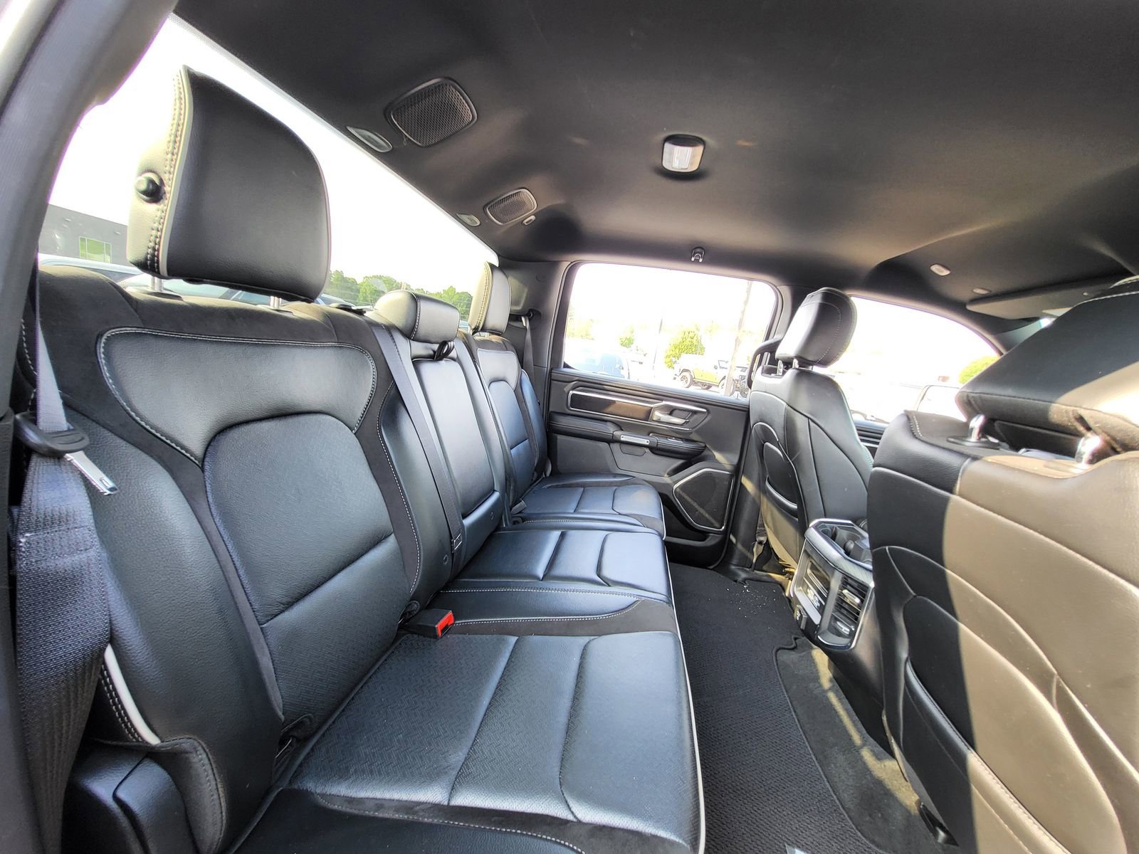 Used 2024 RAM 1500 Laramie image 13