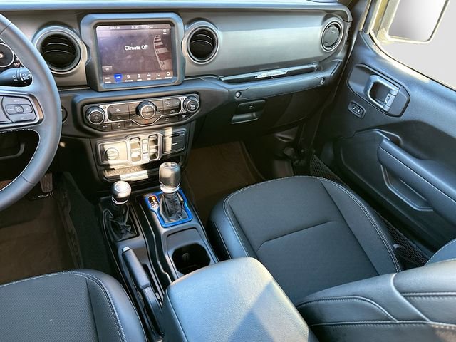 Used 2023 Jeep Gladiator Sport S image 22