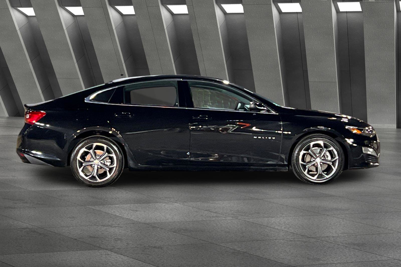 Certified 2023 Chevrolet Malibu LT image 3