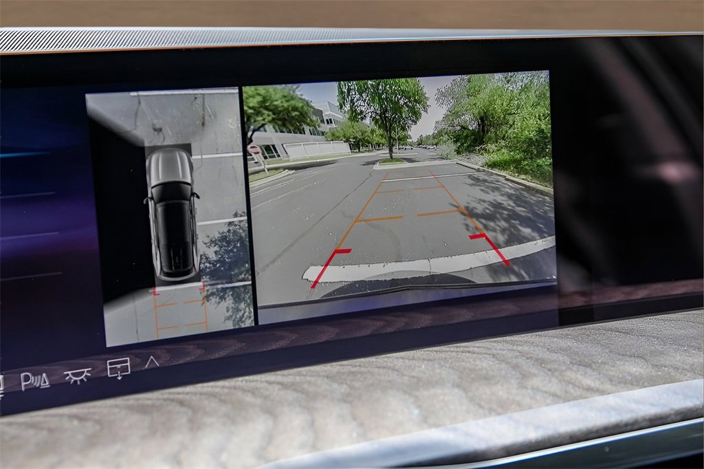 New 2025 Cadillac Escalade IQ Sport 2 w/ LPO, ONYX Package image 12