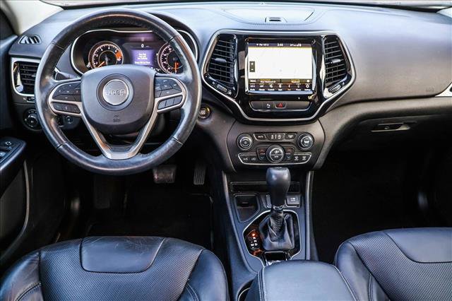 Used 2019 Jeep Cherokee Limited image 23