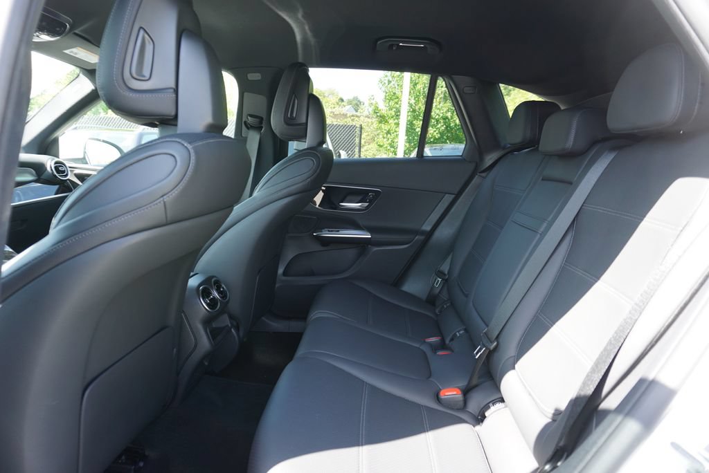 Certified 2025 Mercedes-Benz GLC 300 image 20