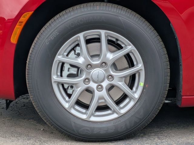 New 2027 Chrysler Pacifica Select FWD image 9
