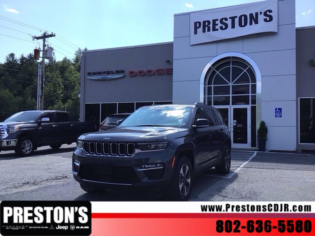 Used 2024 Jeep Grand Cherokee Limited 4xe AWD/4WD image 1