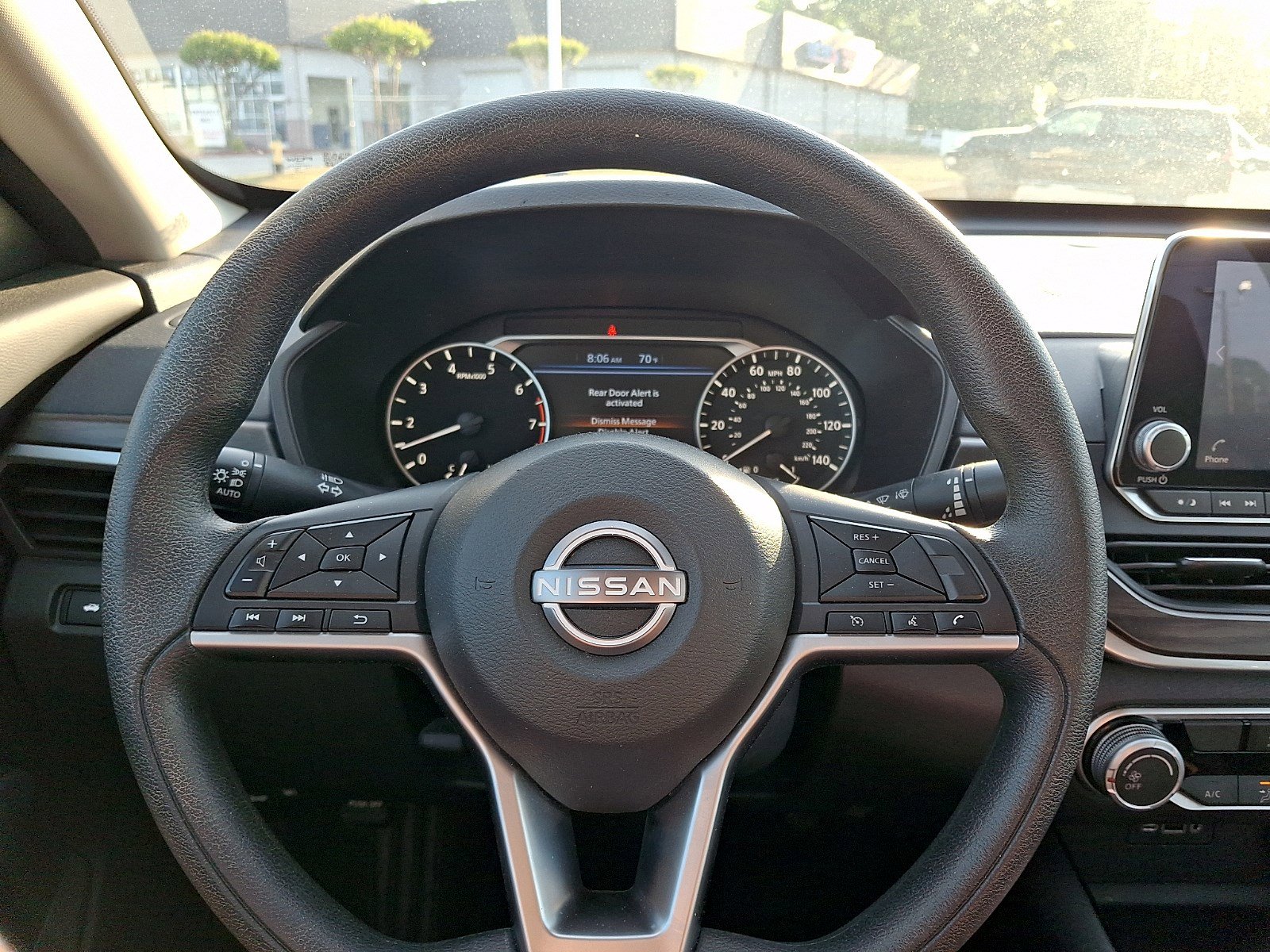 Used 2024 Nissan Altima 2.5 SV FWD image 18
