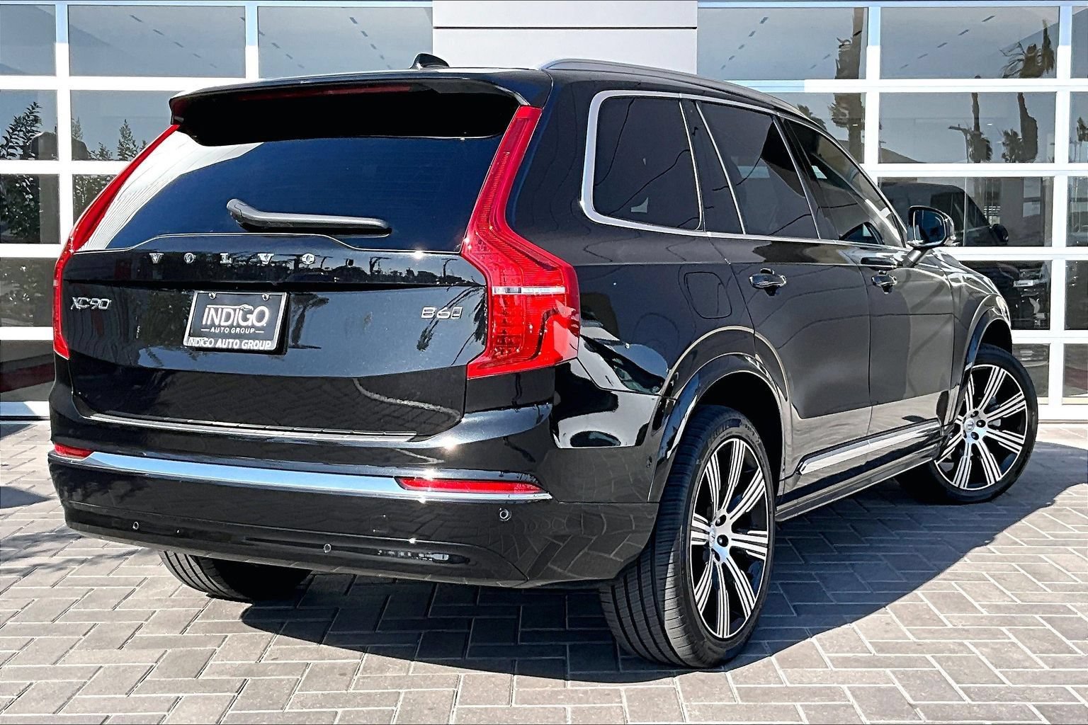 Used 2025 Volvo XC90 B6 Plus w/ Protection Package Premier AWD/4WD image 12