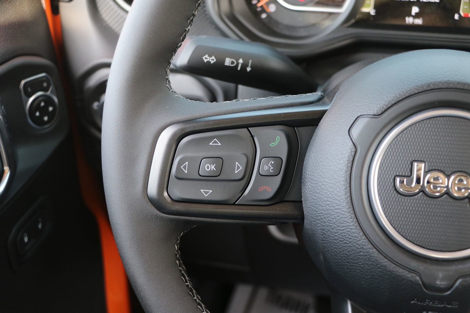 New 2025 Jeep Gladiator Rubicon w/ Convenience Group image 17