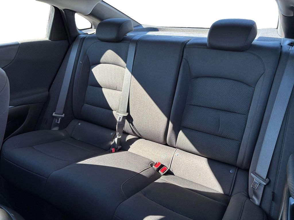 Used 2023 Chevrolet Malibu RS image 21