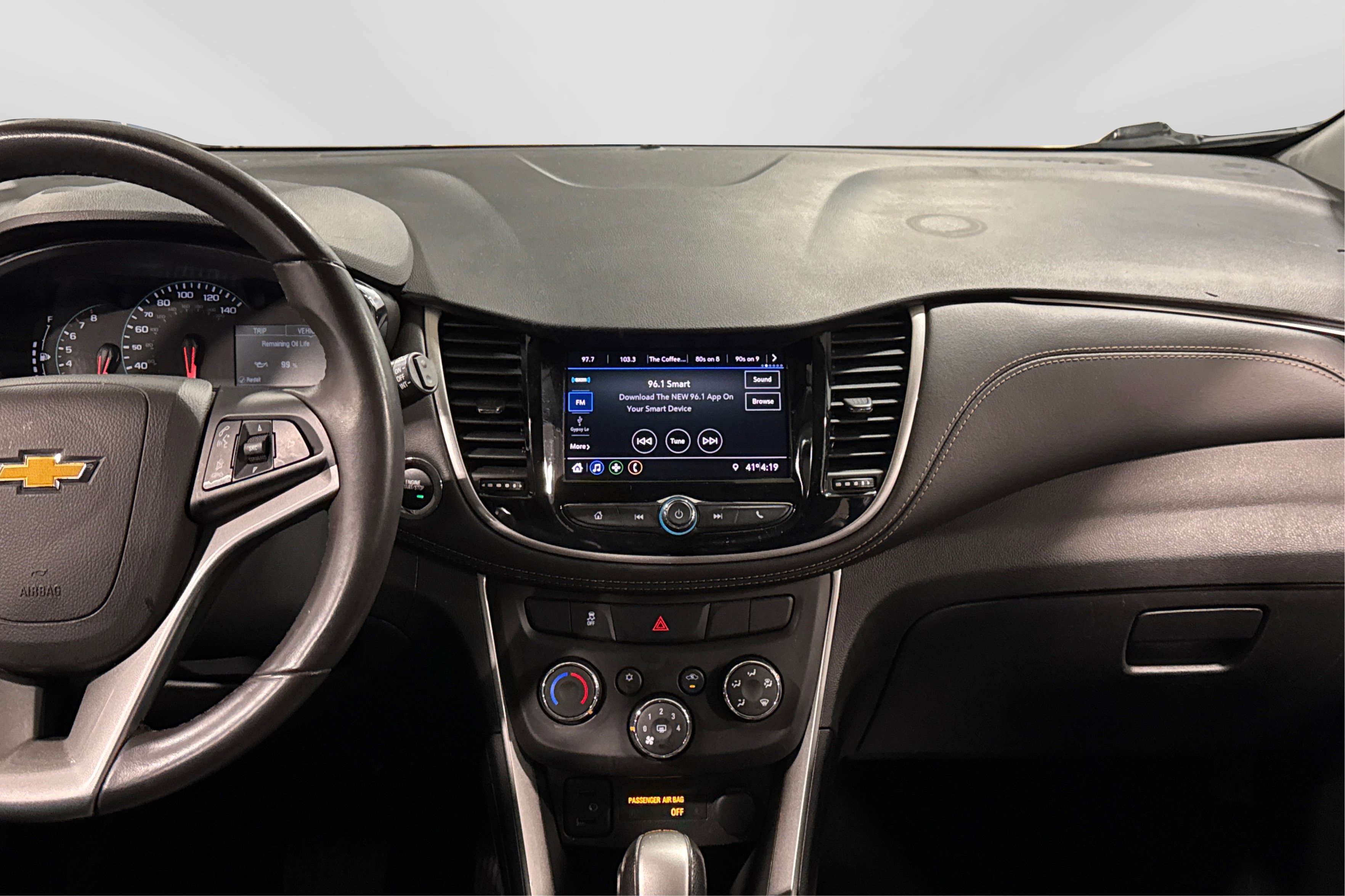 Used 2020 Chevrolet Trax LT w/ Driver Confidence Package image 28