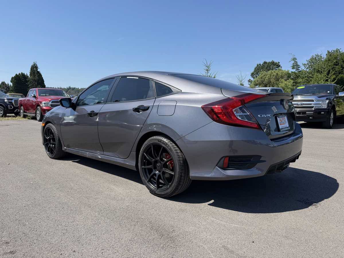 Used 2021 Honda Civic Sport image 6